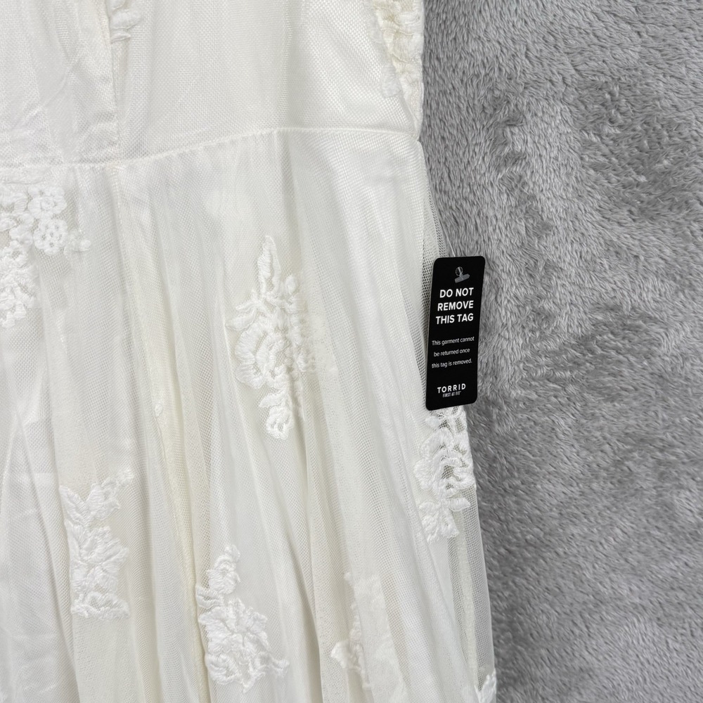 Torrid Midi Dress Womens 16 Ivory Wedding Hi-Lo Hem Sweatheart Neckline NWT - Picture 7 of 14